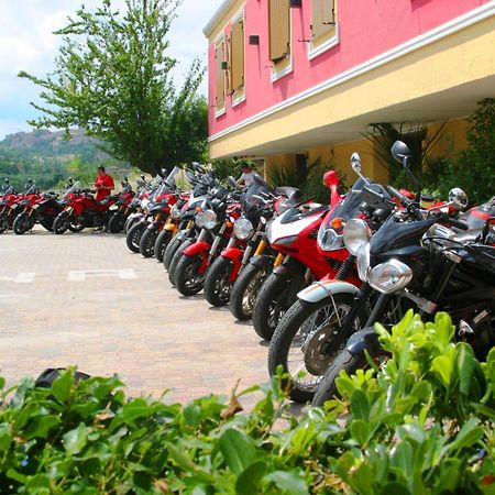 Hotel La Meridiana Urbino Exterior photo