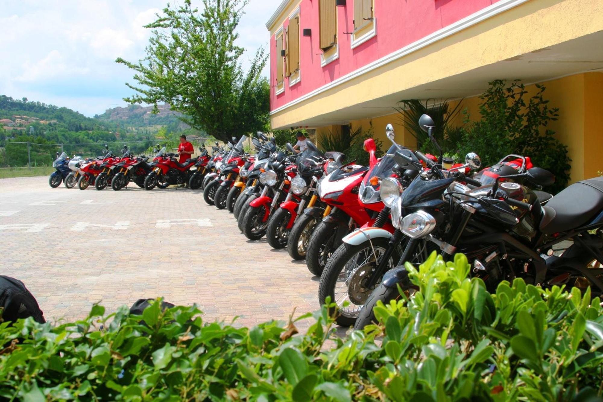 Hotel La Meridiana Urbino Exterior photo