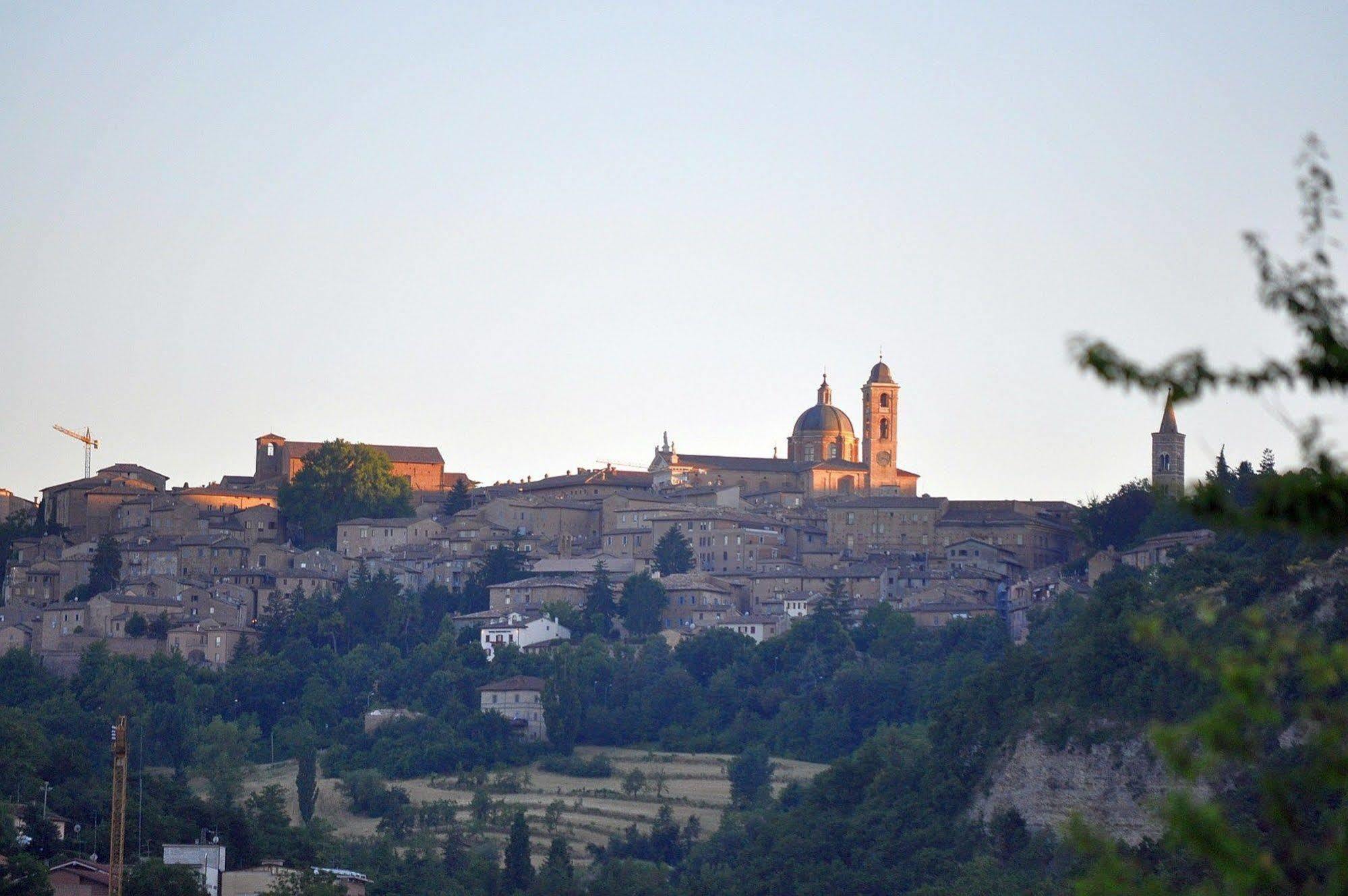 Hotel La Meridiana Urbino Exterior photo